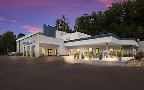 Clarion Pointe Sylva Near Cherokee Area